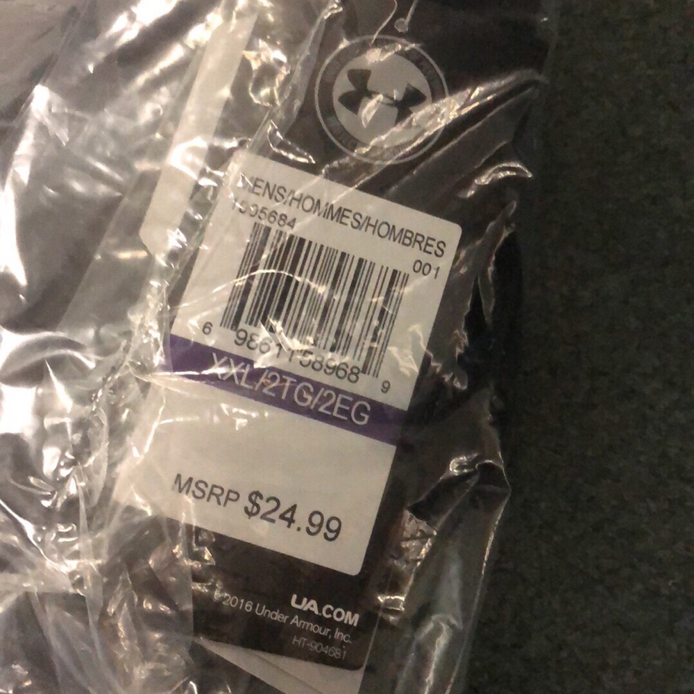 Under Armor heat gear t-shirts